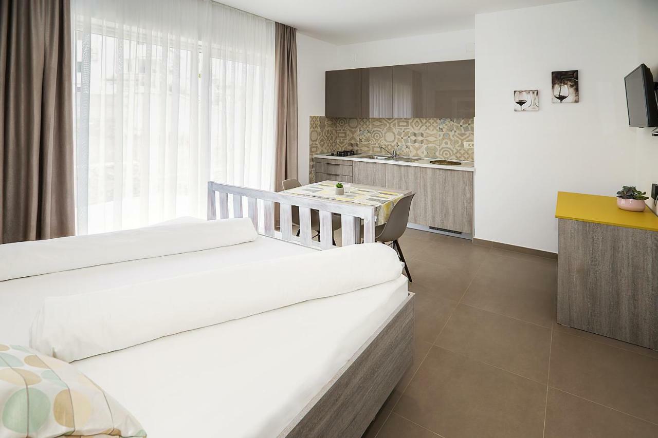 Apartments Capic Marin Baska (Krk) Exterior photo